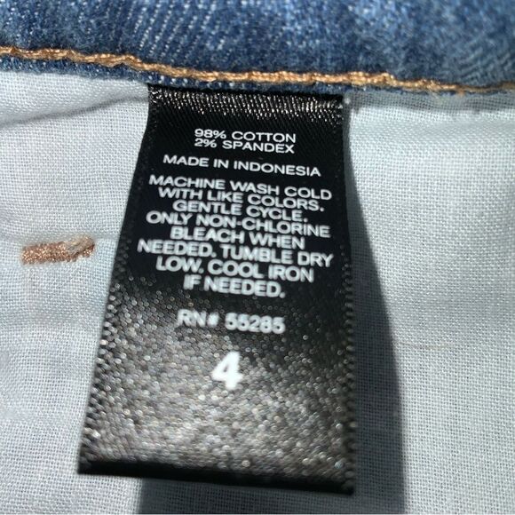 Express High Waisted Destroyed Denim Cutoff Shorts size 4 - Picture 7 of 7